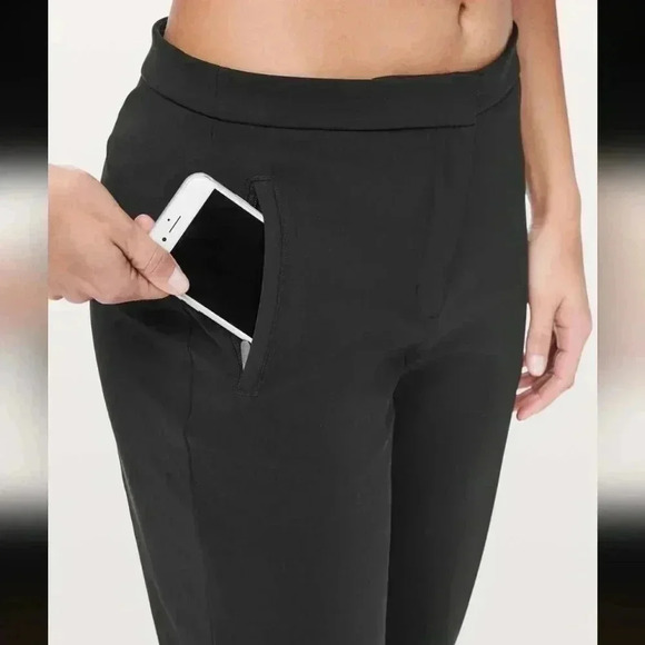 Lululemon On The Move Pant *Lightweight Black - Picture 4 of 8